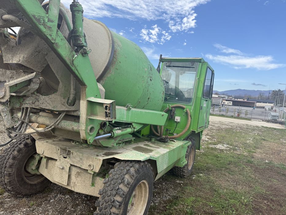 Autobetoniera Merlo DBM 2500 XS