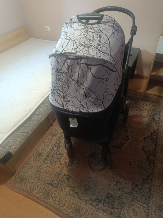 Бебешка количка Lorreli