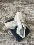 Adidas dama . New balance noi nouti . In cutie .
