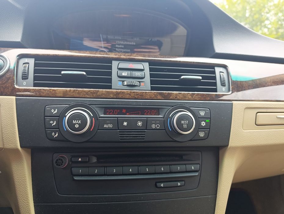 BMW Seria 3 318i 1.8 Benzină 2009 Automat – Impecabil