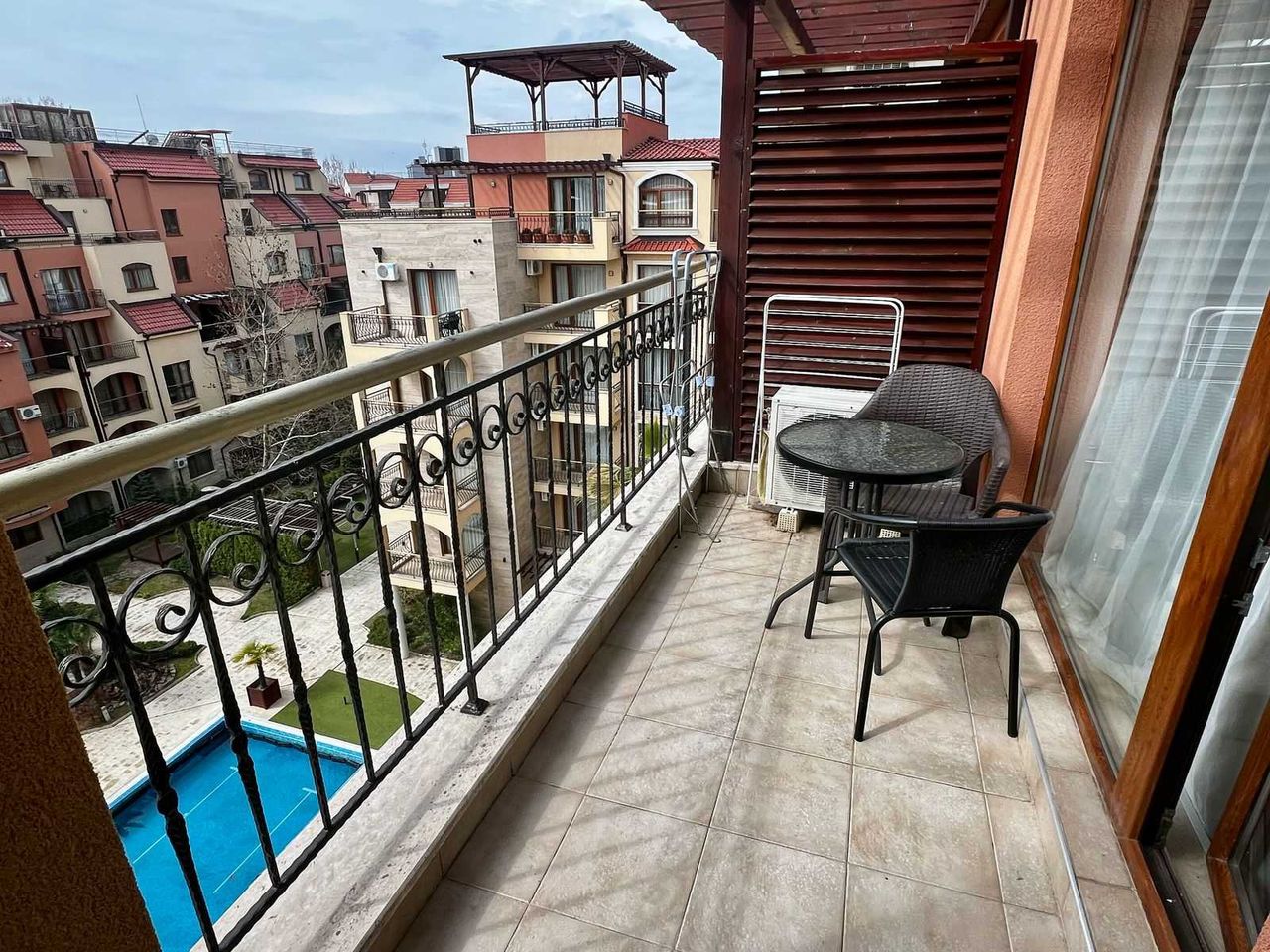 Продава се Двустаен апартамент в к.к. Слънчев бряг - 62 кв.м за 1420 €/кв.м - Снимка #11
