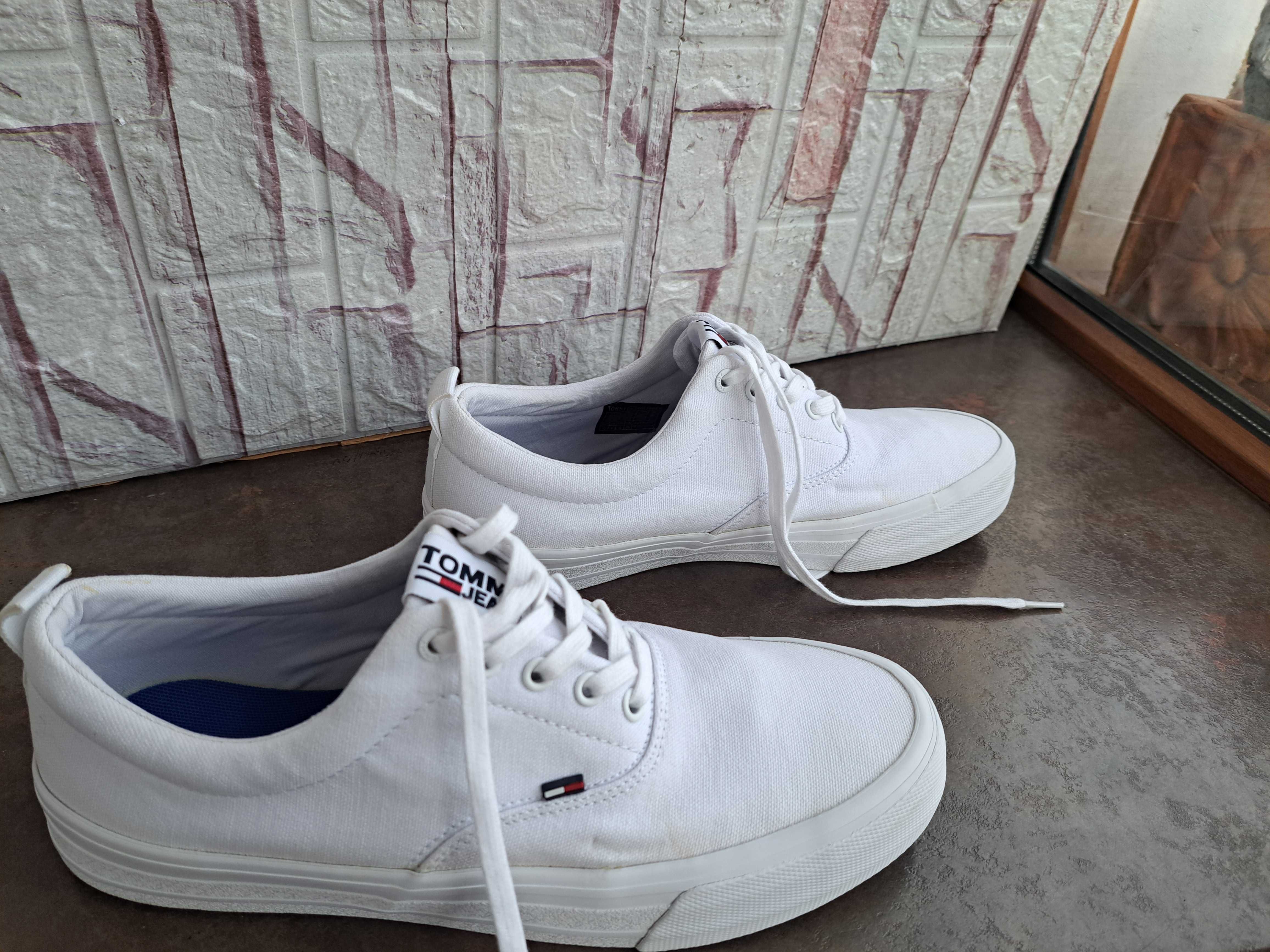 мъжки гуменки,спортни обувки,летни кецове,Tommy Hilfiger,платненки,43