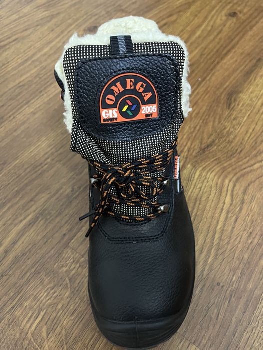 Зимняя спец.обувь 42размер