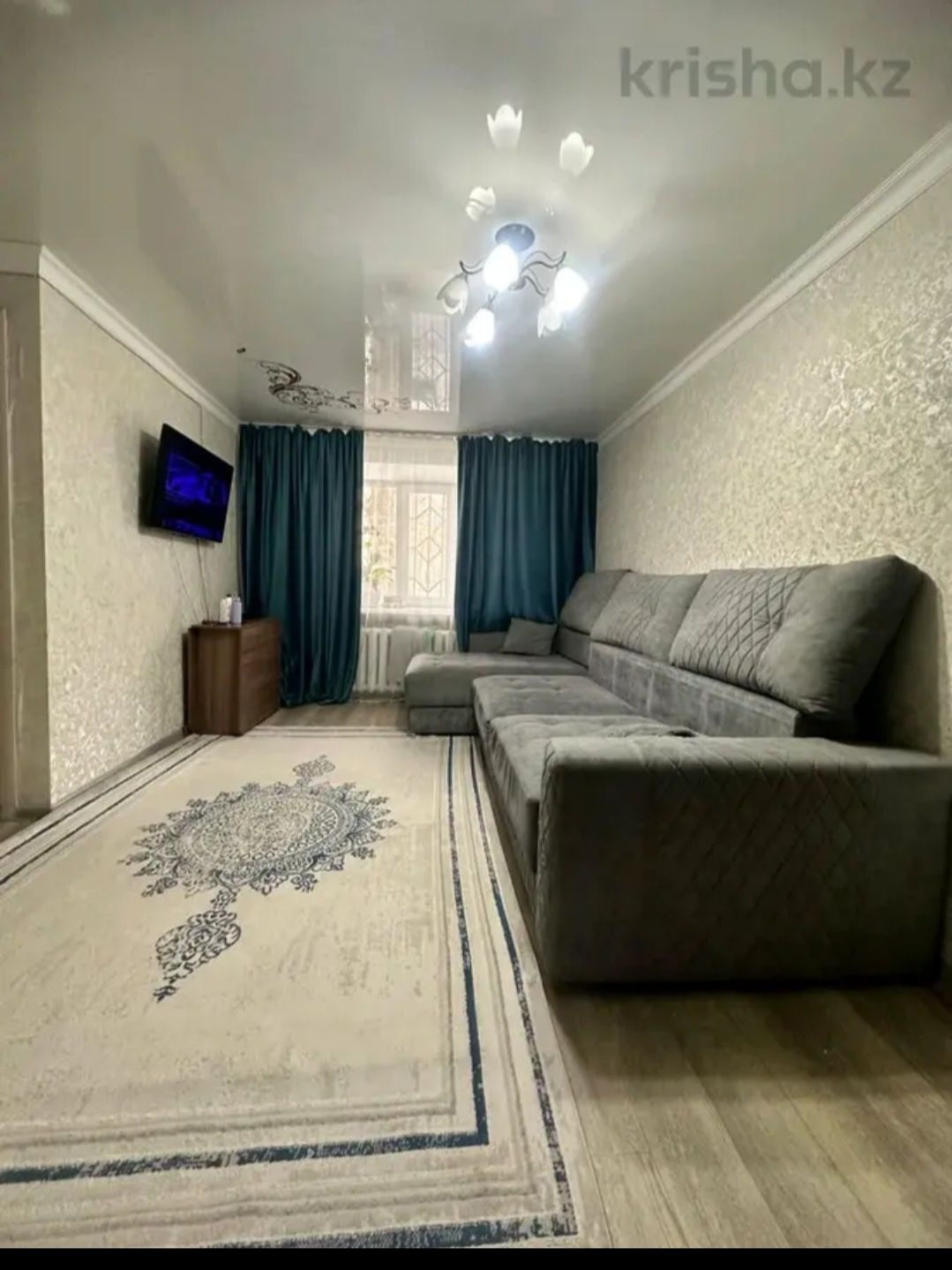 Продам диван длиной 3 метра