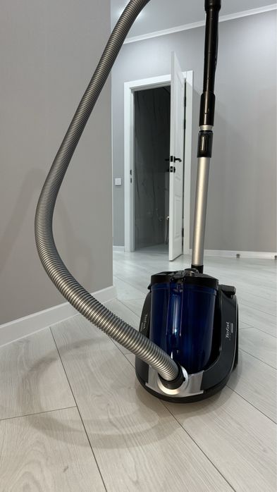 Продам пылесос б/у