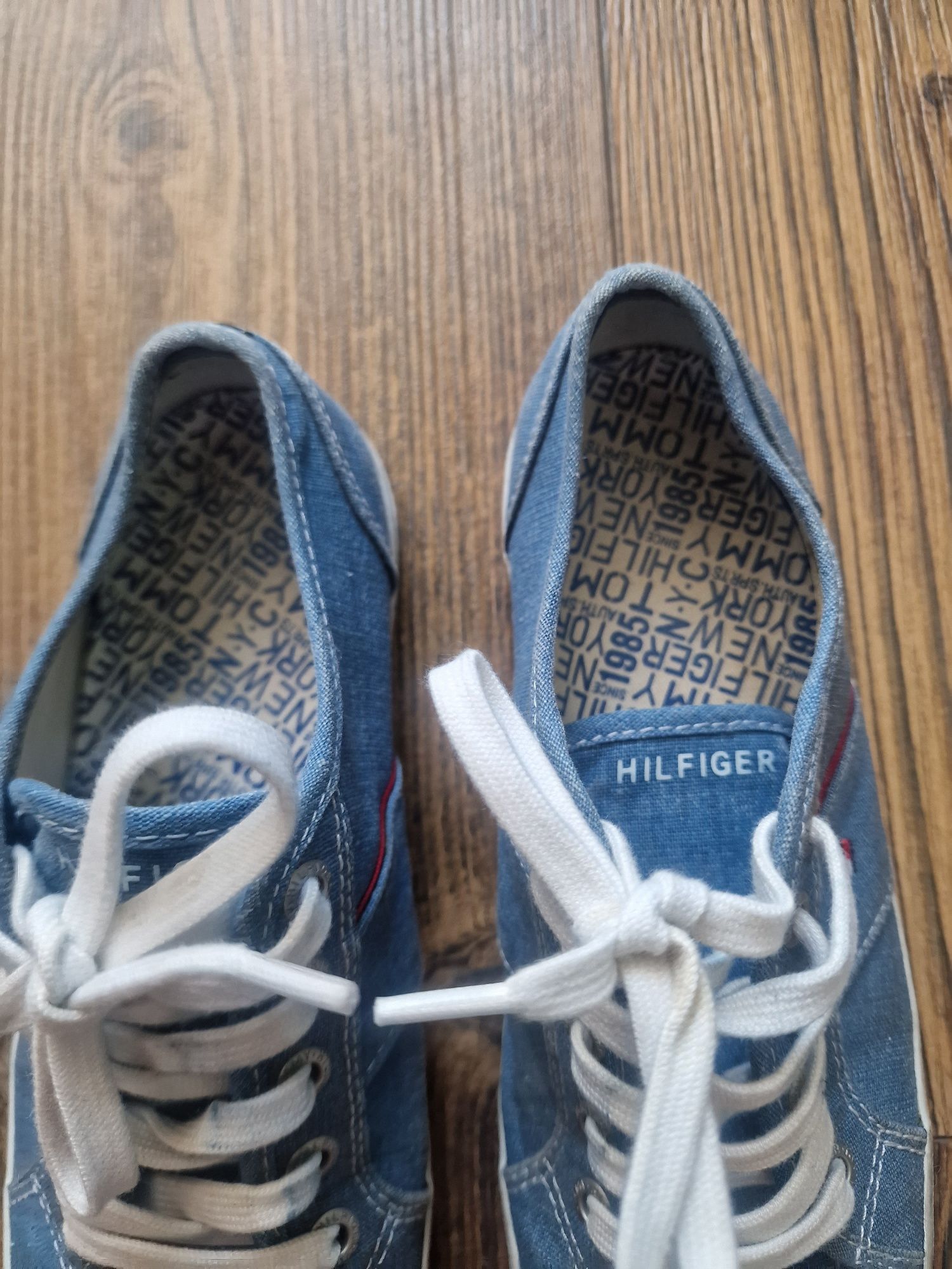 Страхотни детски кецове TOMMY HILFIGER номер 36