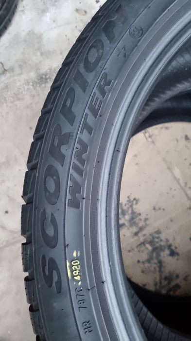 2 Anvelope M/S  Pirelli Scorpion 315 35 R21 RUN-FLAT  Impecabile.
