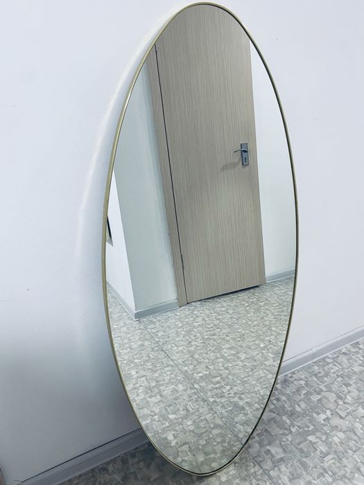 Продам зеркало в хорошем состоянии