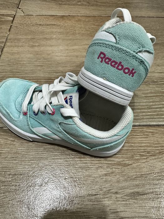 Vand adidasi reebok copii