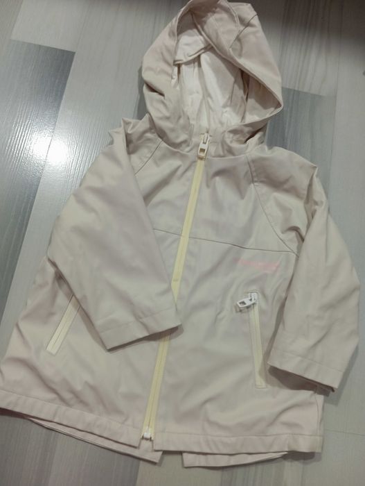 Комбинезон и ветровка на 12-18 месяцев