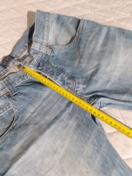 AJ Armani Jeans оригинални дънки в топ състояние