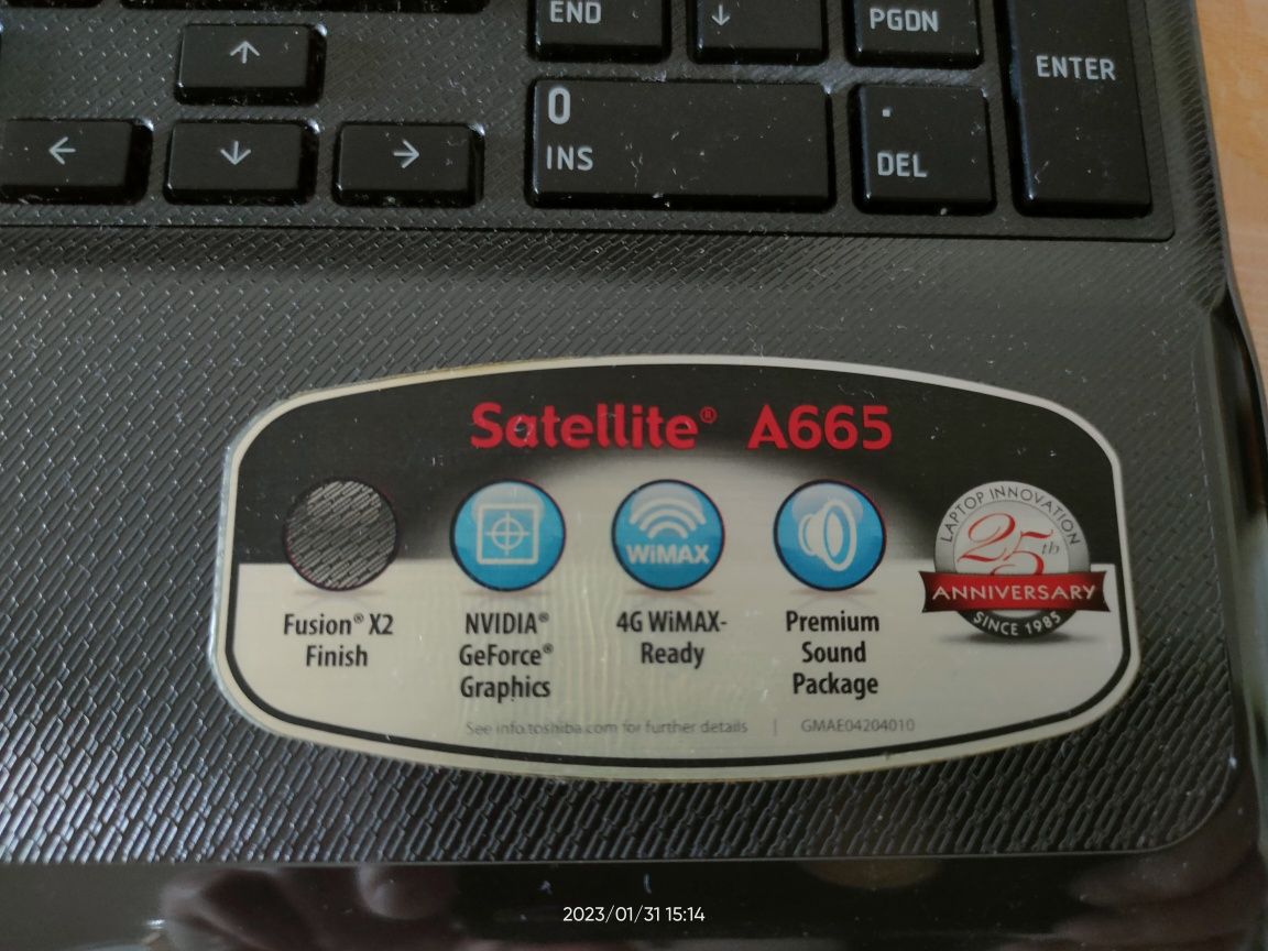Vand laptop Toshiba Satelite A665, i7, 8 Gb RAM, placa video 512 Mb.