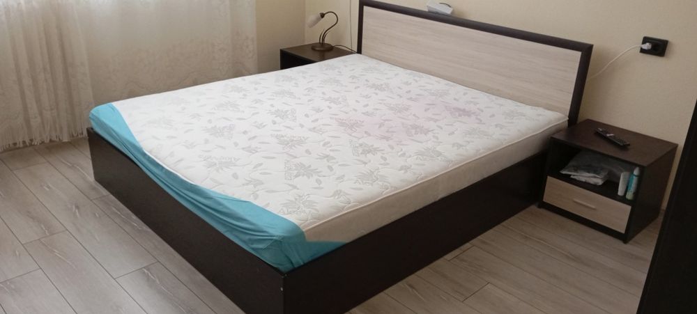 Спалня с еднолицев матеак