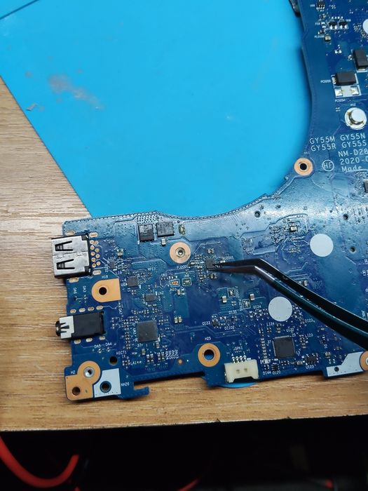 Dezmembrez Lenovo Legion 5 15ARH05  defect ,incomplet