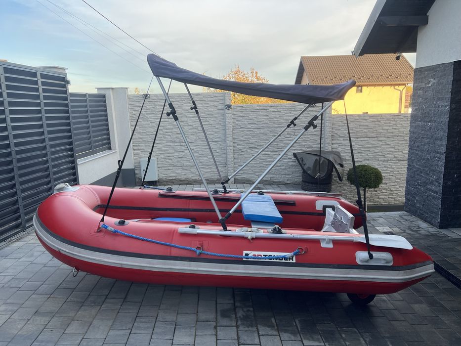 Barca rib cu motor suzuki
