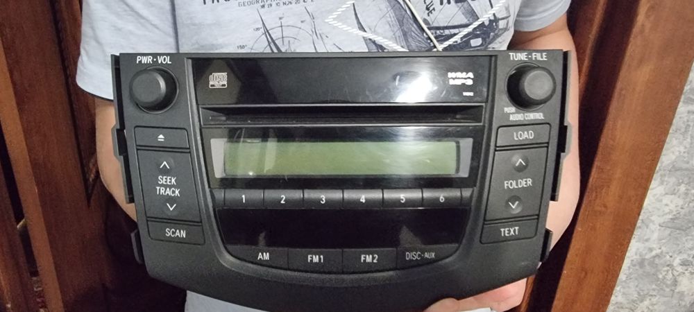 Автомагнитола Toyota rav4
