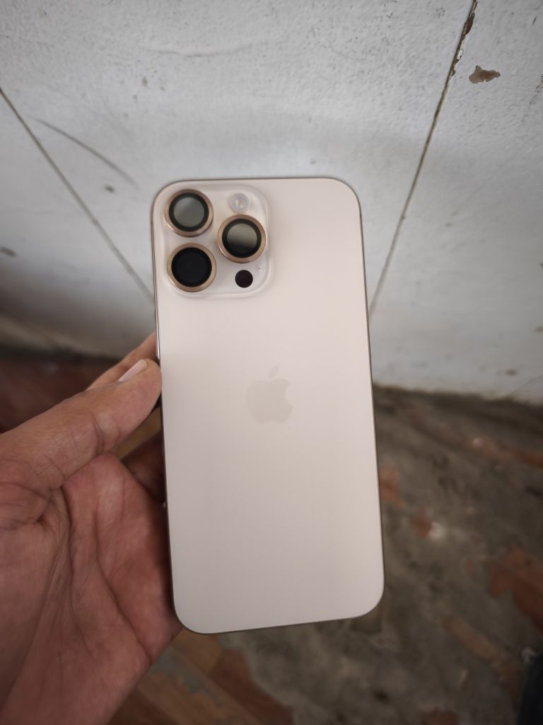 Iphone 16 Pro Max 256 pas kopa