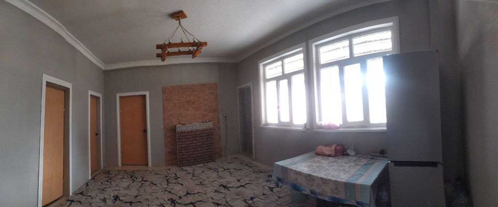 Hovlili 5-xona uy sotiladi yer maydoni (6+7) stux