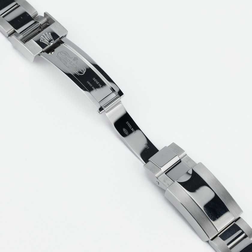 Rolex Oyster GMT Master II 126710GRNR-0004 “Bruce Wayne”