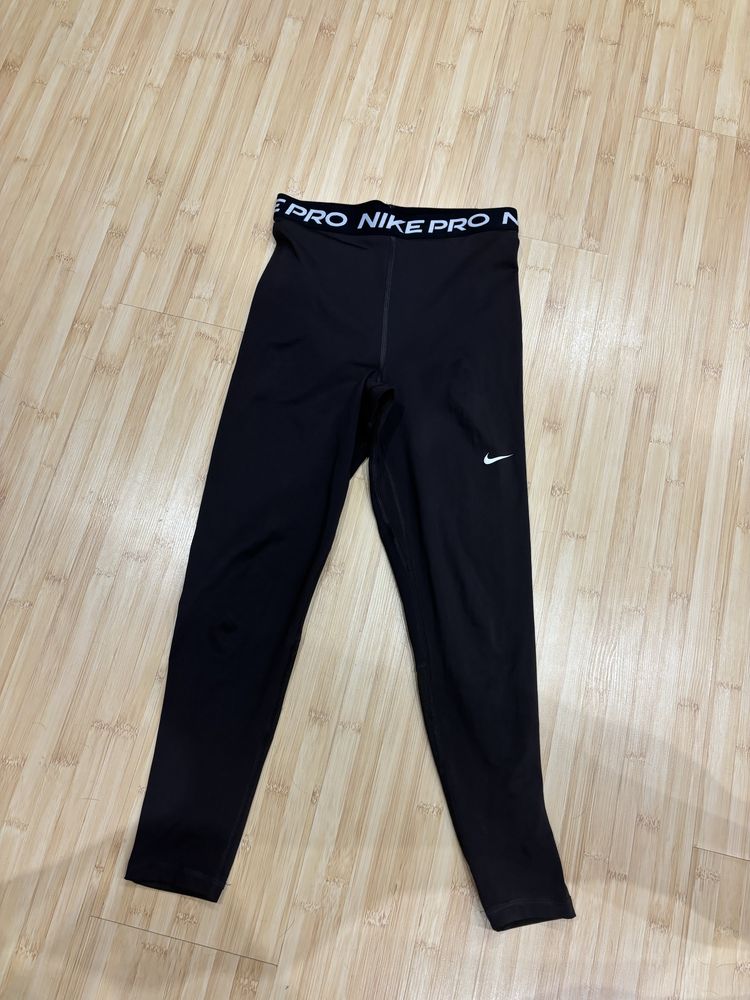 кафяв клин nike pro