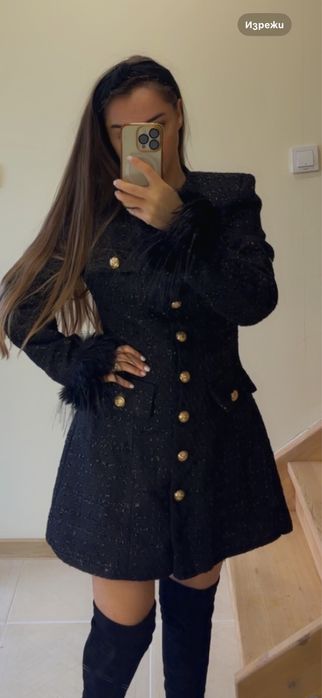 Елегантна луксозна рокля с красив завършек на ръкава