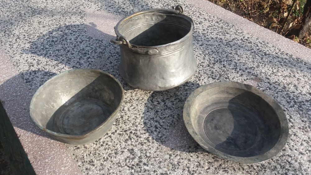 Медни, старинни съдове