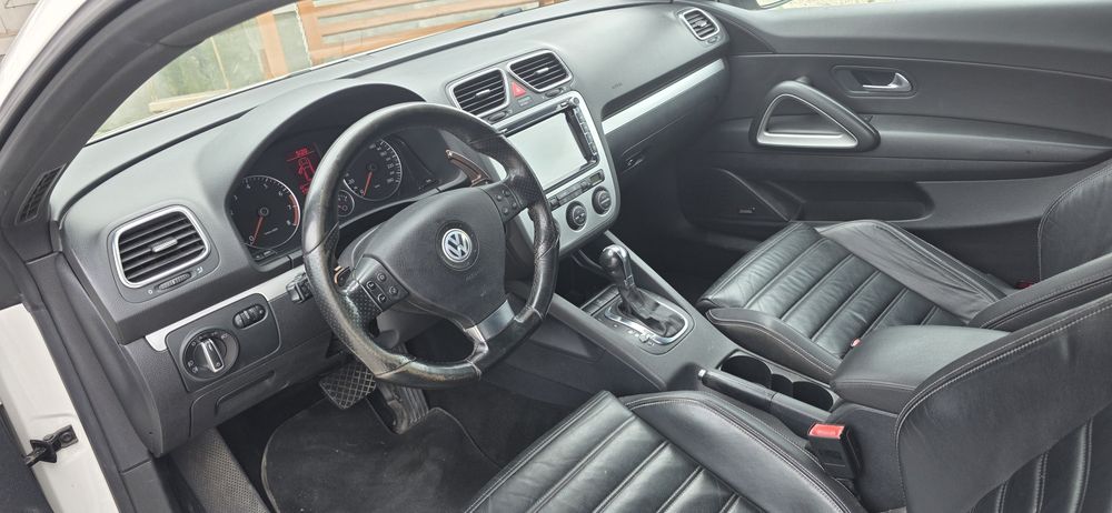 Vw scirocco 2.0 benzină 300 cp automat an 2009.