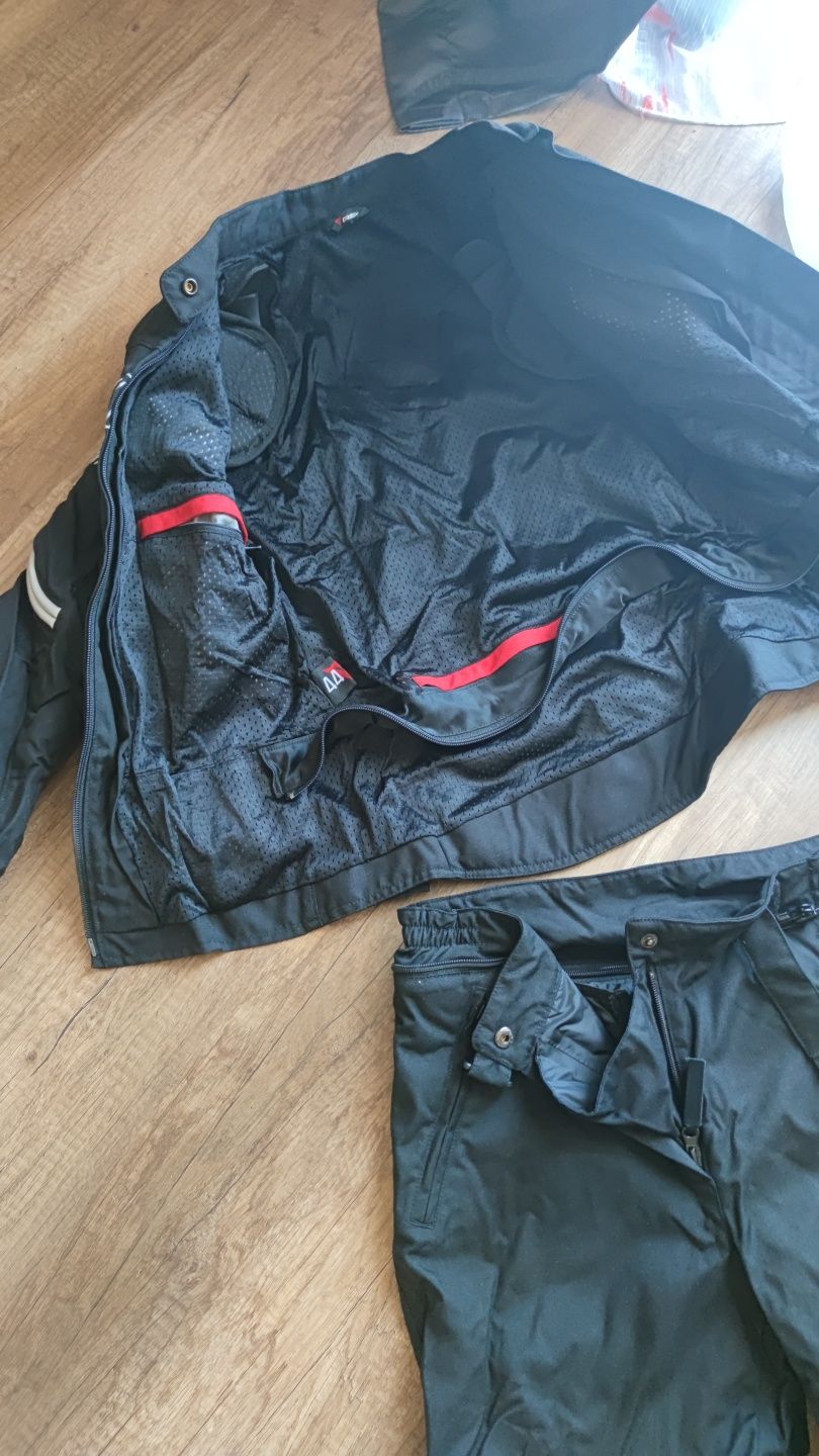 Combinezon moto dama Dainese ,42, că NOU