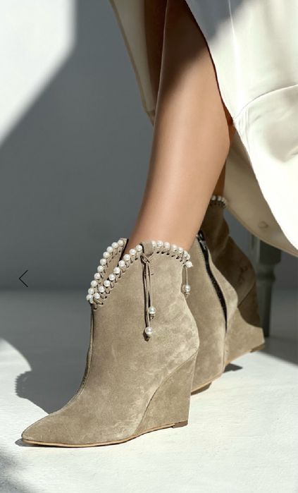 vand ghete piele intoarsa masura 36