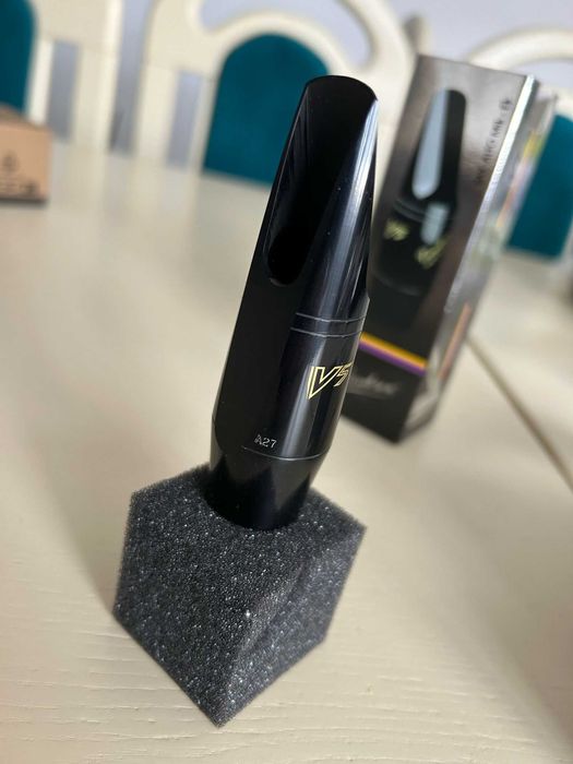 Vand Vandoren V5 A27 – Muștiuc Profesional pentru Saxofon Alto