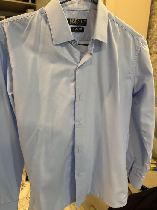 Продам школьную одежду все за 5000