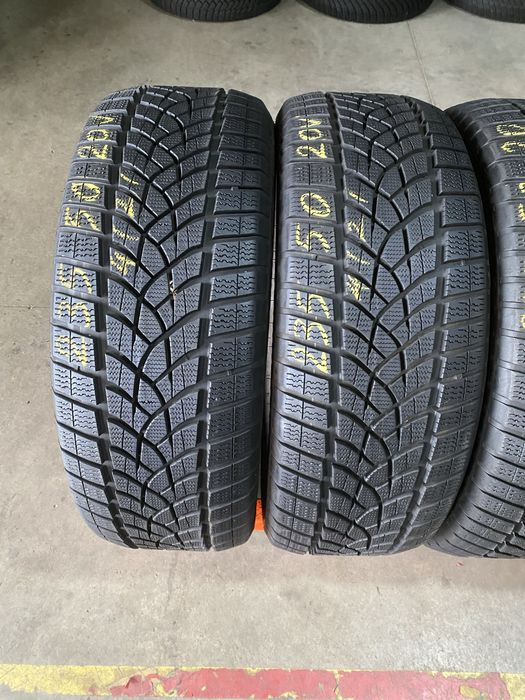 Anvelope iarna 235/50/20 Goodyear Ultra Grip Performance 235 50 20 R20