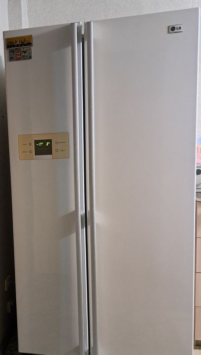 Продам холодильник