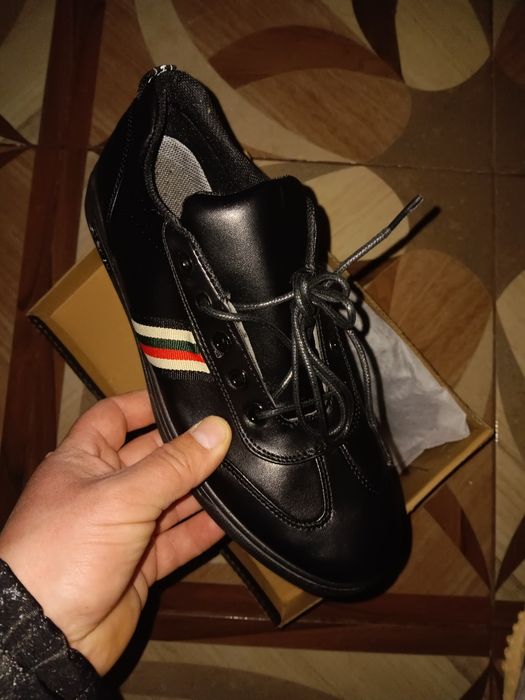 Adidas  sport  .