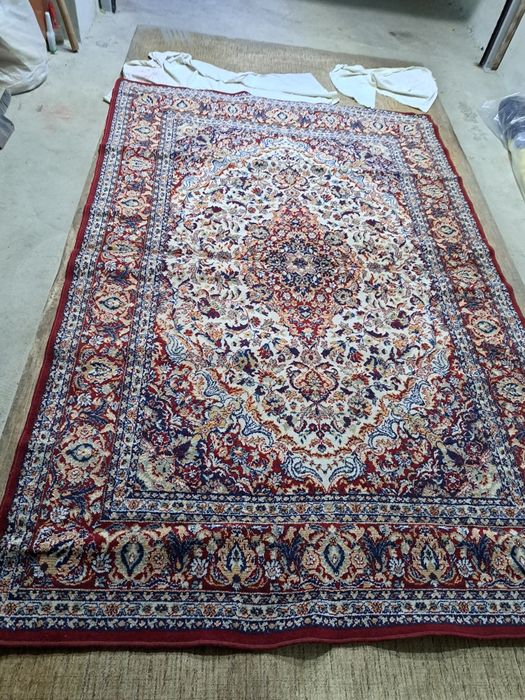 Два броя персийски килими