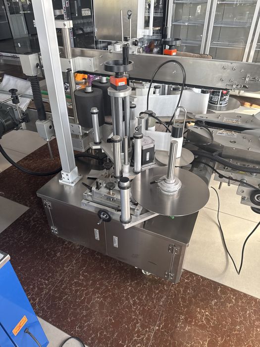 Двухстороннее этикетировочное оборудование