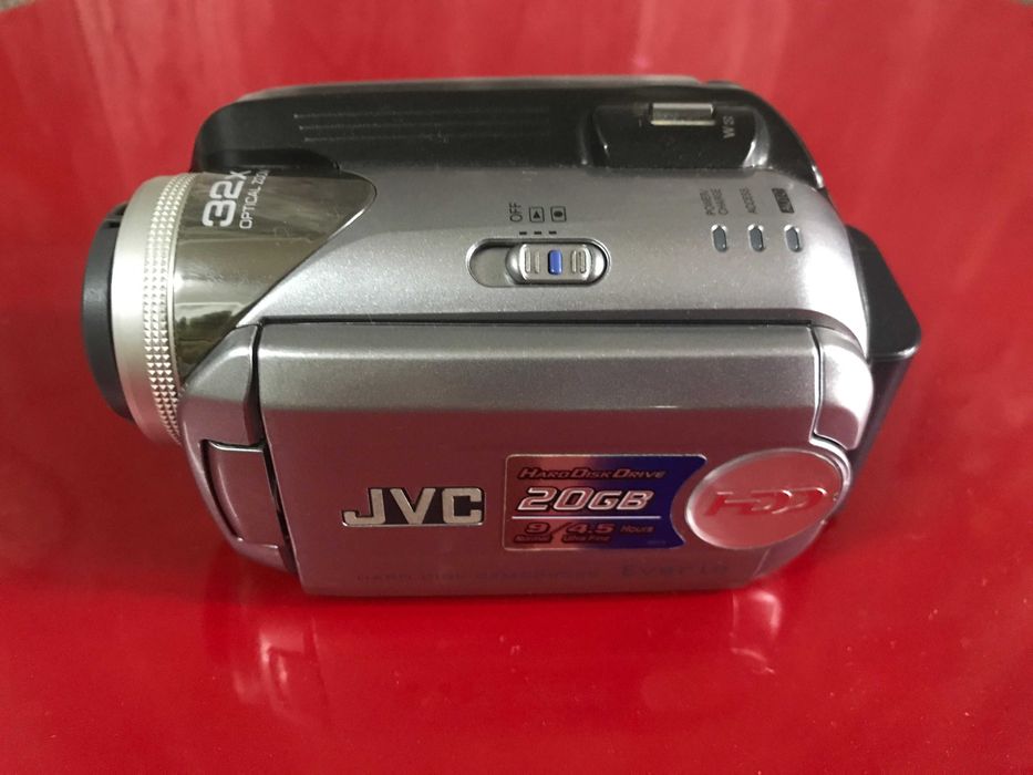 камера JVC 20 gb