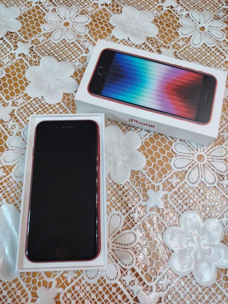 Iphone SE 3  (2022) два броя