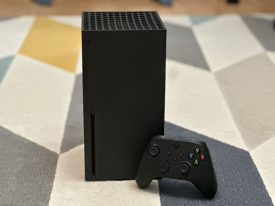 Game console XBOX SERIES X 1TB