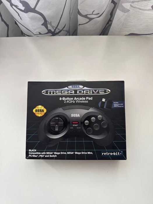 Retro-Bit Official SEGA Mega Drive 8-Button Wireless Arcade Pad