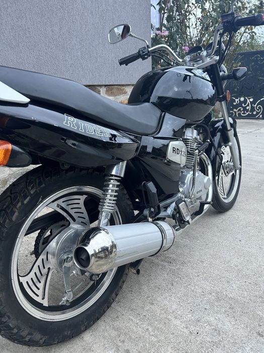 Motocicletă RD125 (HY125-2) – 125cc in stare impecabilă!!