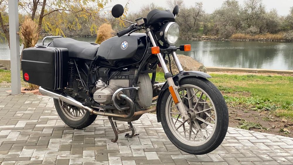 Motocicleta clasica BMW R65