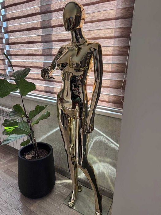 Манекен для женского белья