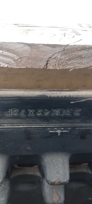 Гумени вериги за мини багер 230x42x72