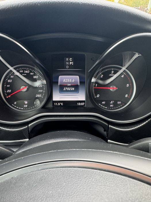 Mercedes V Klasse 220 Extralang 7+1