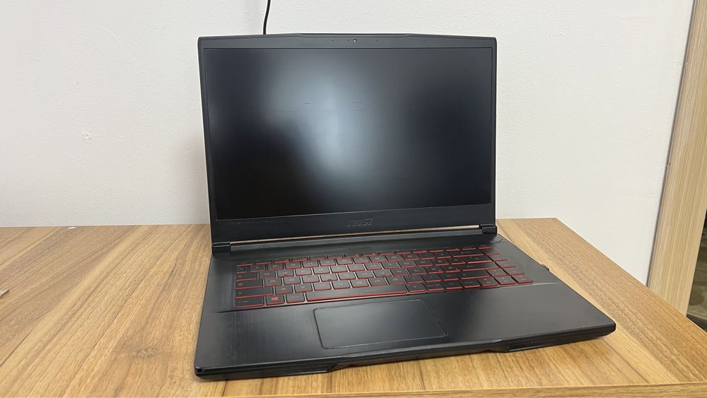 Laptop MSI GF63 8RC