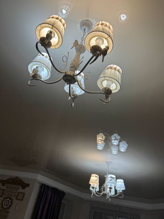 Продам люстры в хорошем состояний
