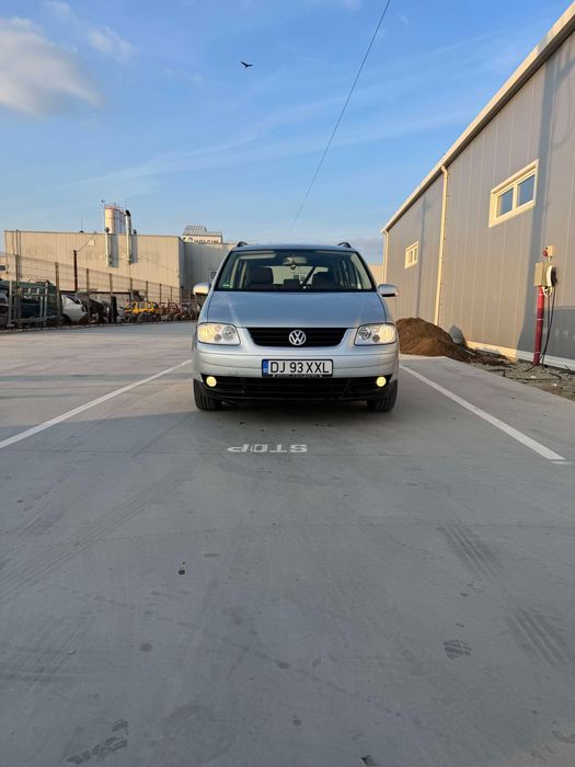 Volkswagen touran BKD UNIC PROPIETAR RO (cel mai fiabil motor )