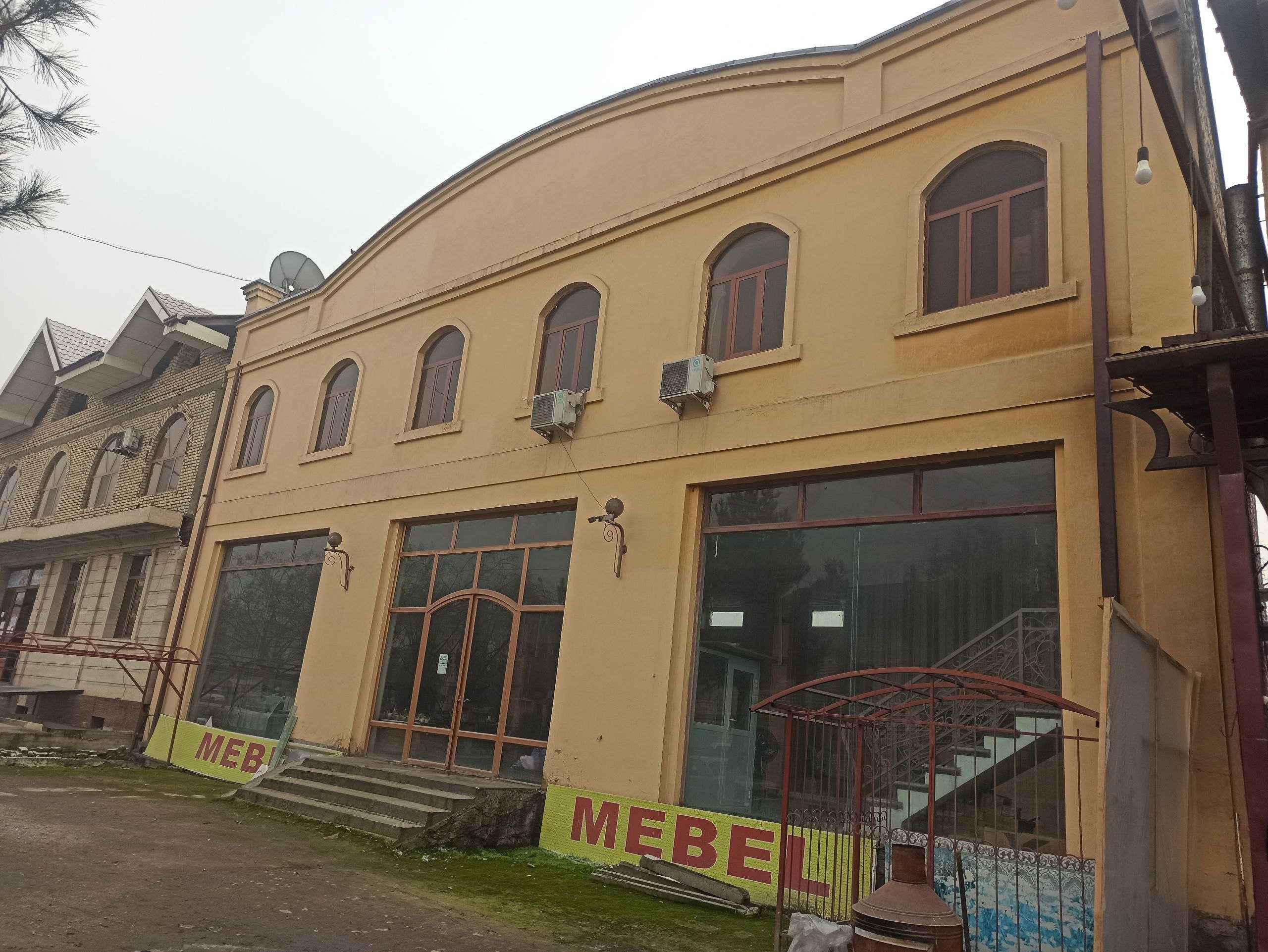 Bino sotiladi 10x20m podval bor