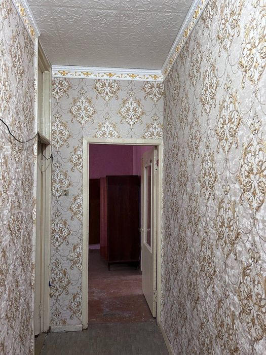 Продаётся 2/2/4 на мв.Феруза